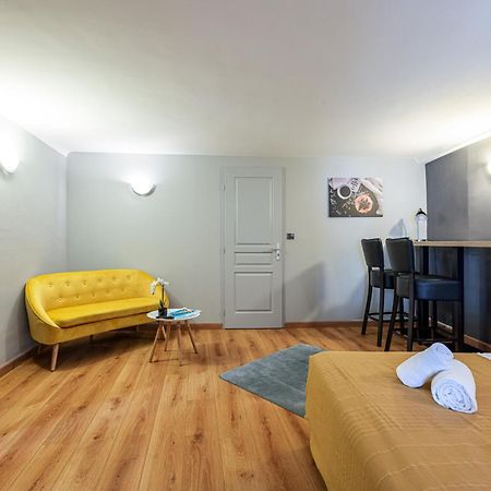3 Pieces Des Jardins Apartment Ментона Екстериор снимка