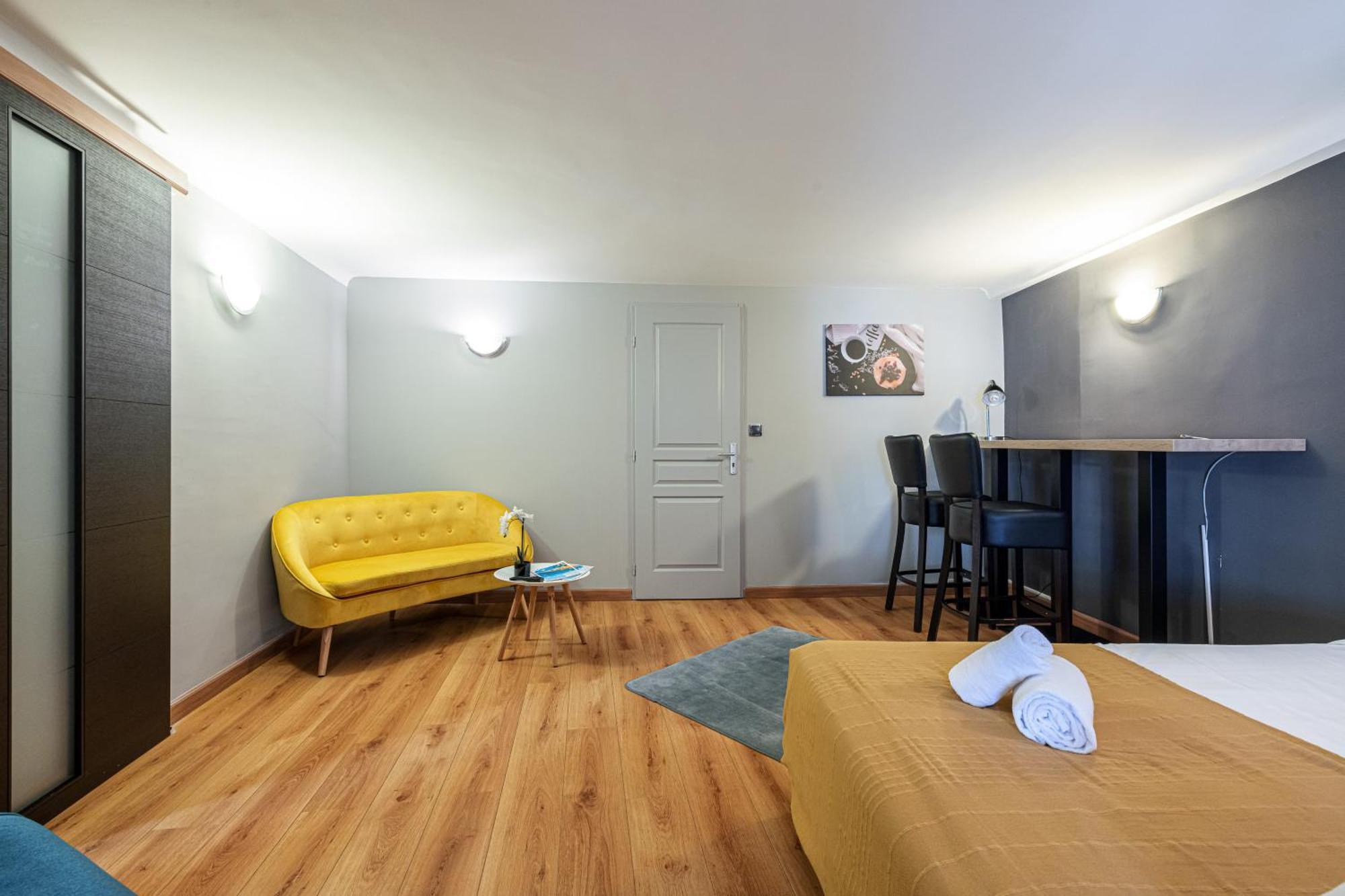 3 Pieces Des Jardins Apartment Ментона Екстериор снимка