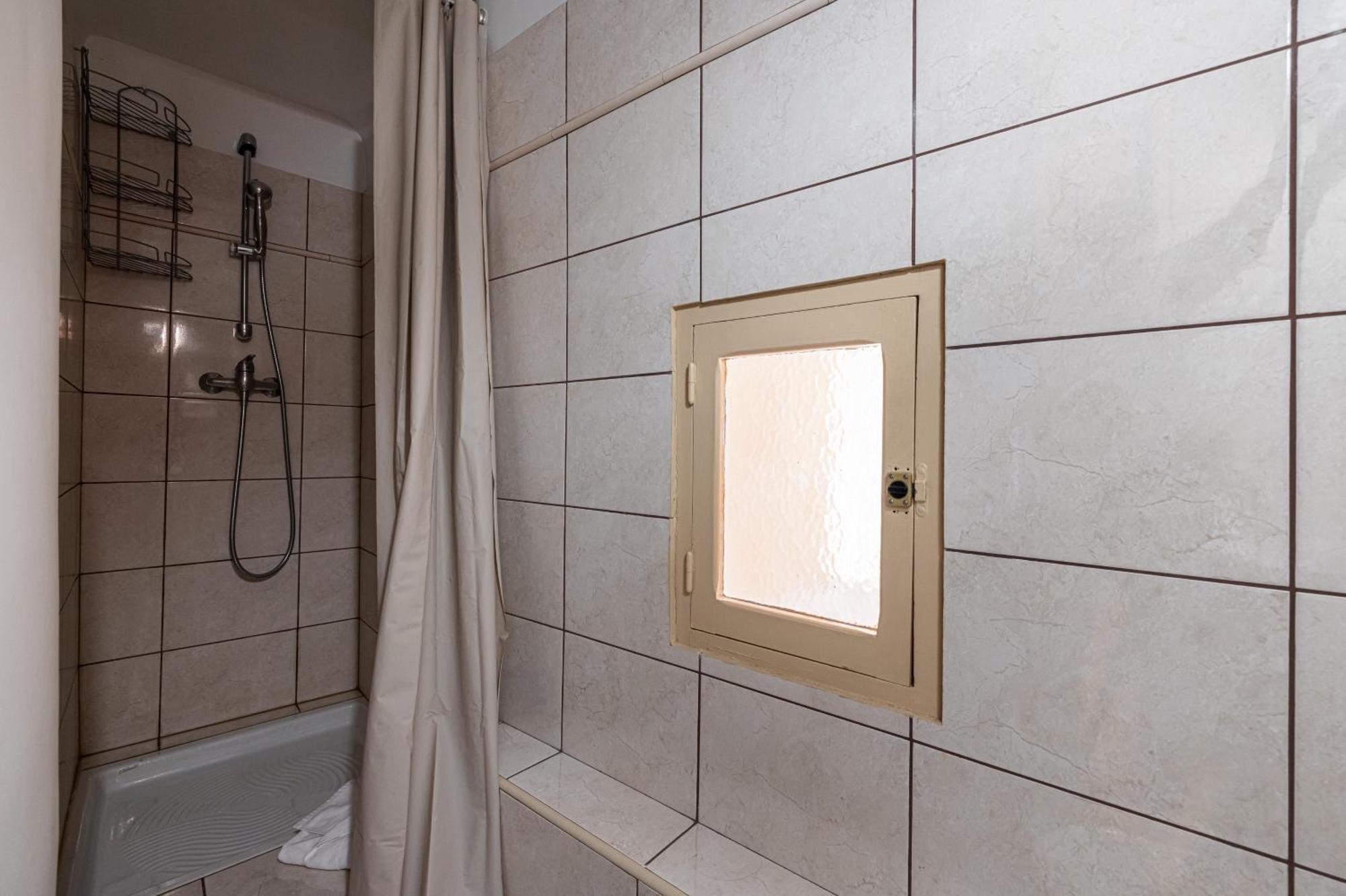 3 Pieces Des Jardins Apartment Ментона Екстериор снимка