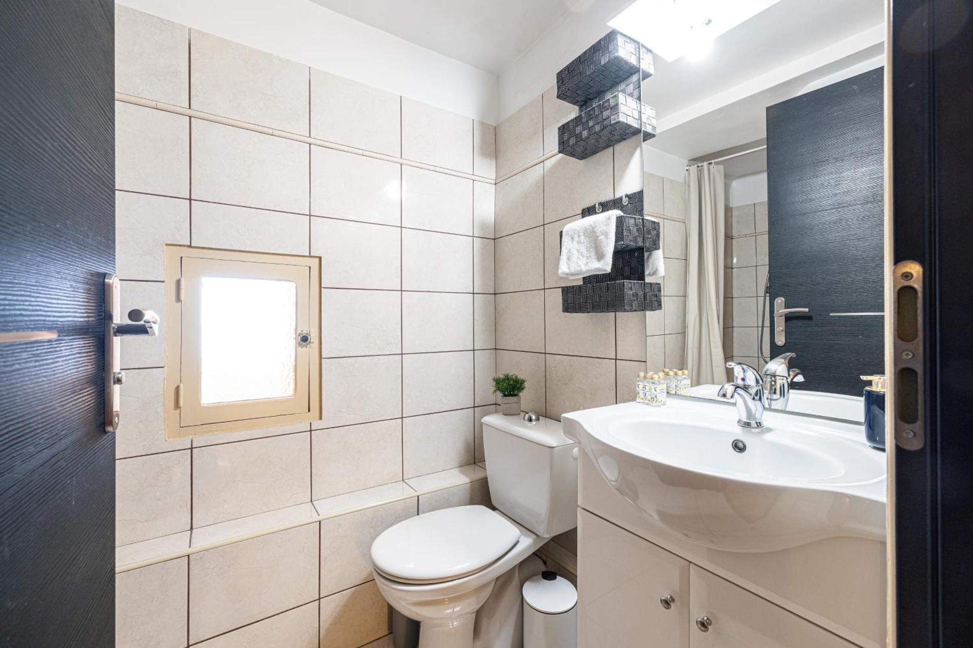 3 Pieces Des Jardins Apartment Ментона Екстериор снимка