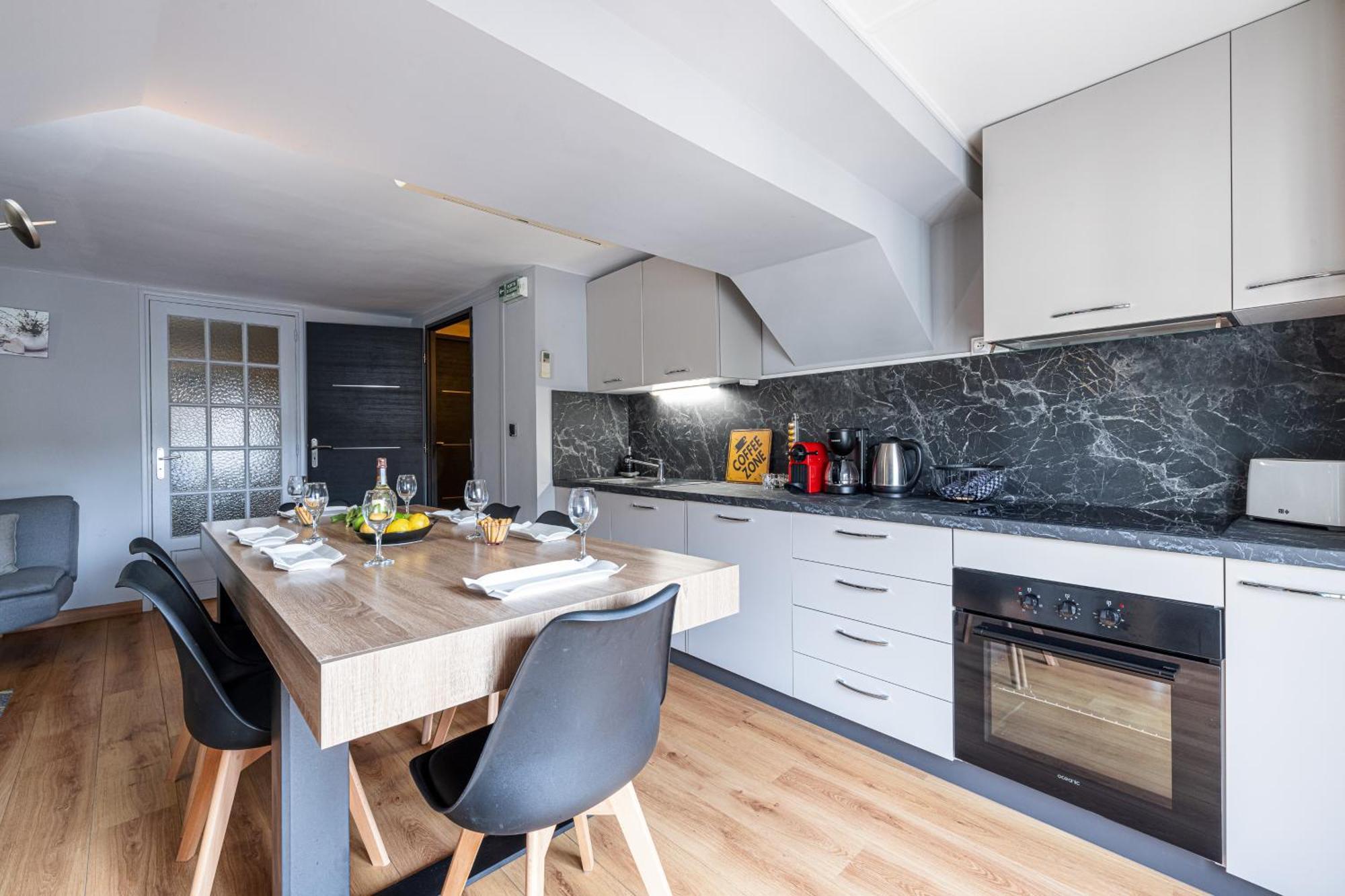 3 Pieces Des Jardins Apartment Ментона Екстериор снимка
